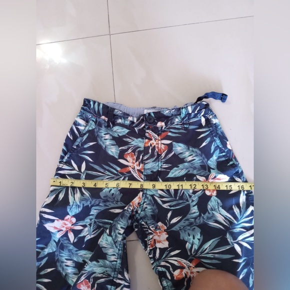 Old Navy Boys Swim Trunks Board Shorts swimsuit floral waves‎  size12 cotton - Picture 2 of 16